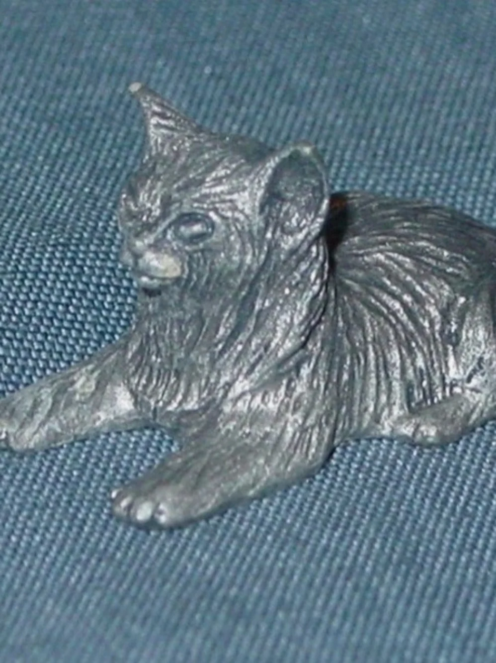 Vintage  Hudson Pewter Cat Figurine Wilson Vintage Made in USA Miniature